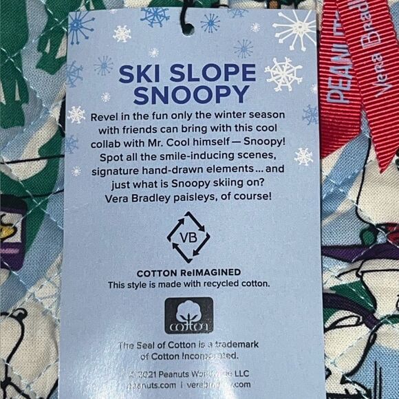 Vera Bradley Ski Slope Snoopy Large Travel Duffel Blue Retired Bag NWT - Picture 10 of 10